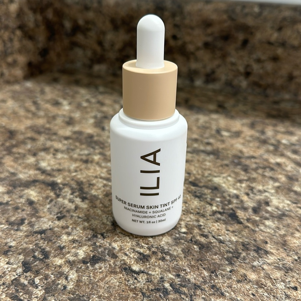 ILIA super serum skin tint